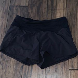 lululemon run time shorts 2.5”